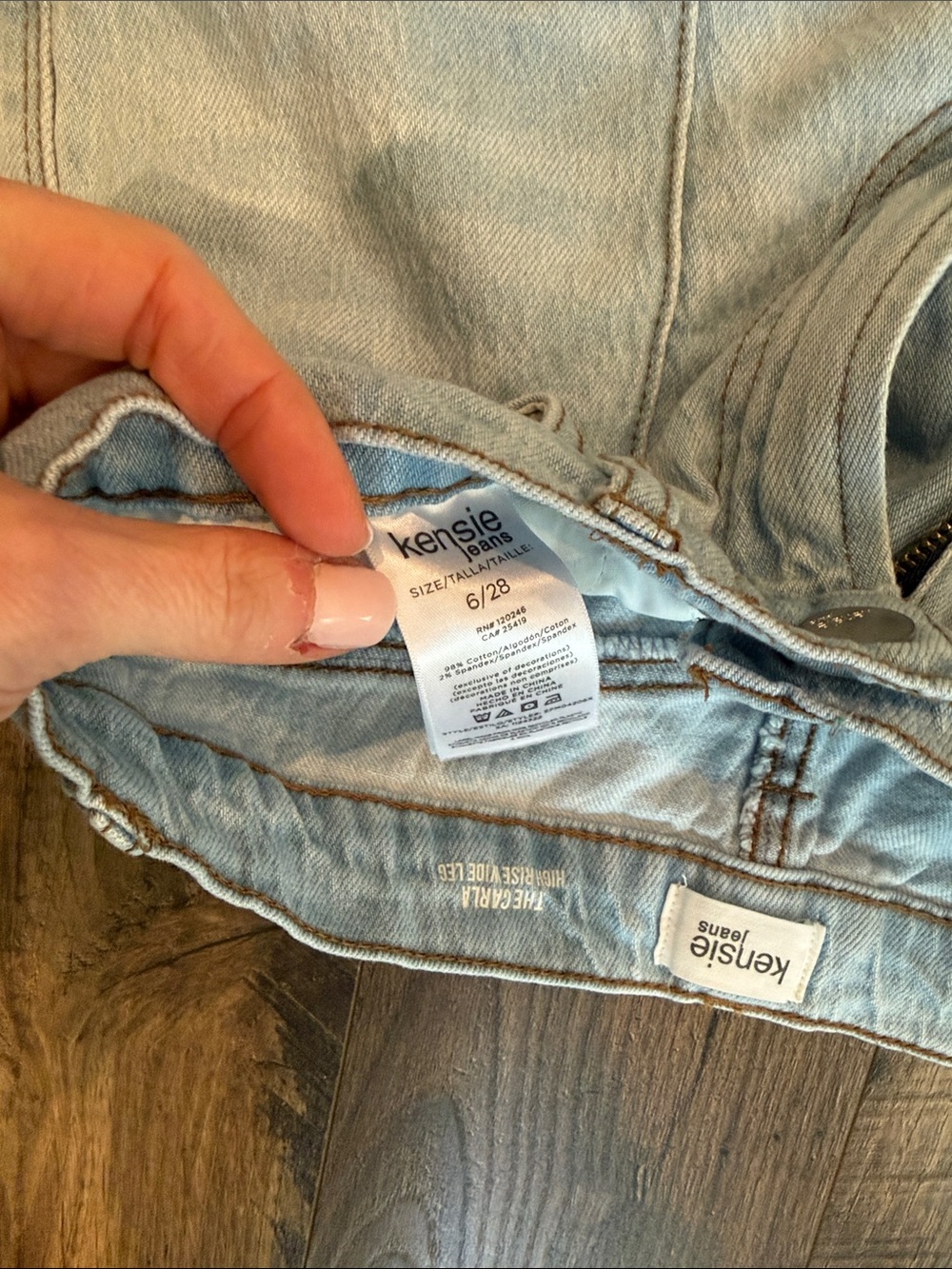 Kensie Jeans The Carla High Rise Wide Leg Jeans - Picture 5 of 6
